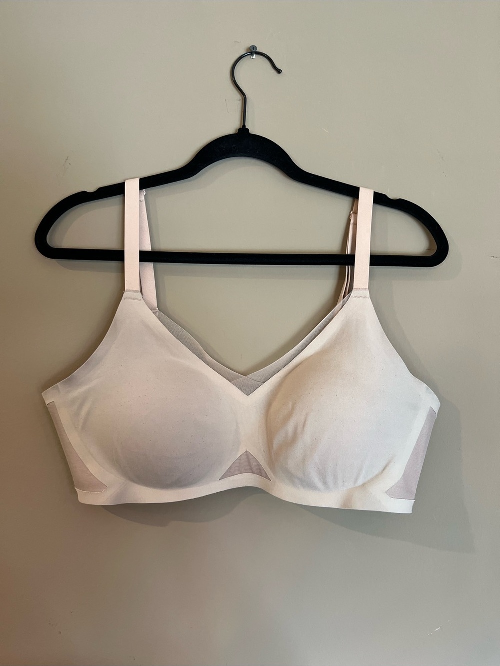 Honeylove CrossOver Wireless Bra Nude Size L Supportive Adjustable Straps